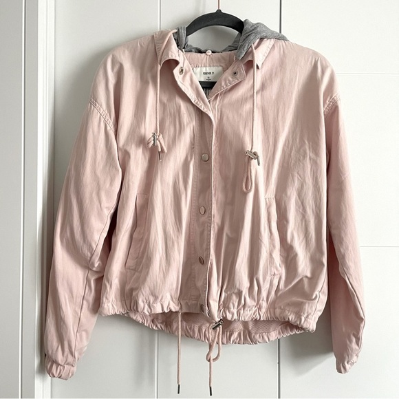 Forever 21 Jackets & Blazers - Forever 21 Pink Bomber Jacket